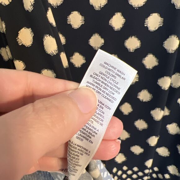 Chico's Womens Boho Artsy Blouse Size XL Stretch Cold Shoulder Multi Color - Picture 9 of 11